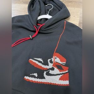 Jordan Hoodie with Chicago Jordan 1s on it. Black size XL. Like new, worn once.
